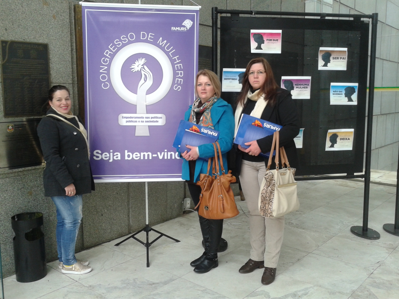 TRÊS-MAIENSES PARTICIPAM DE EVENTO EM PORTO ALEGRE